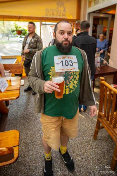 Vínna muška na Pivnom behu